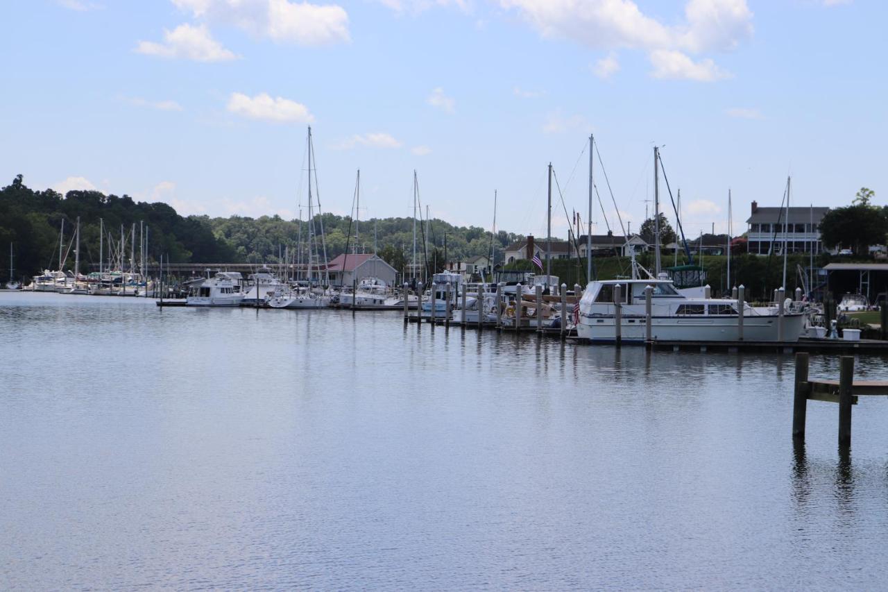 The Chesapeake Inn Urbanna Εξωτερικό φωτογραφία
